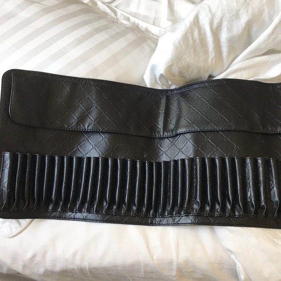 BH cosmetics: makeup brush holder - Picture 3 of 3